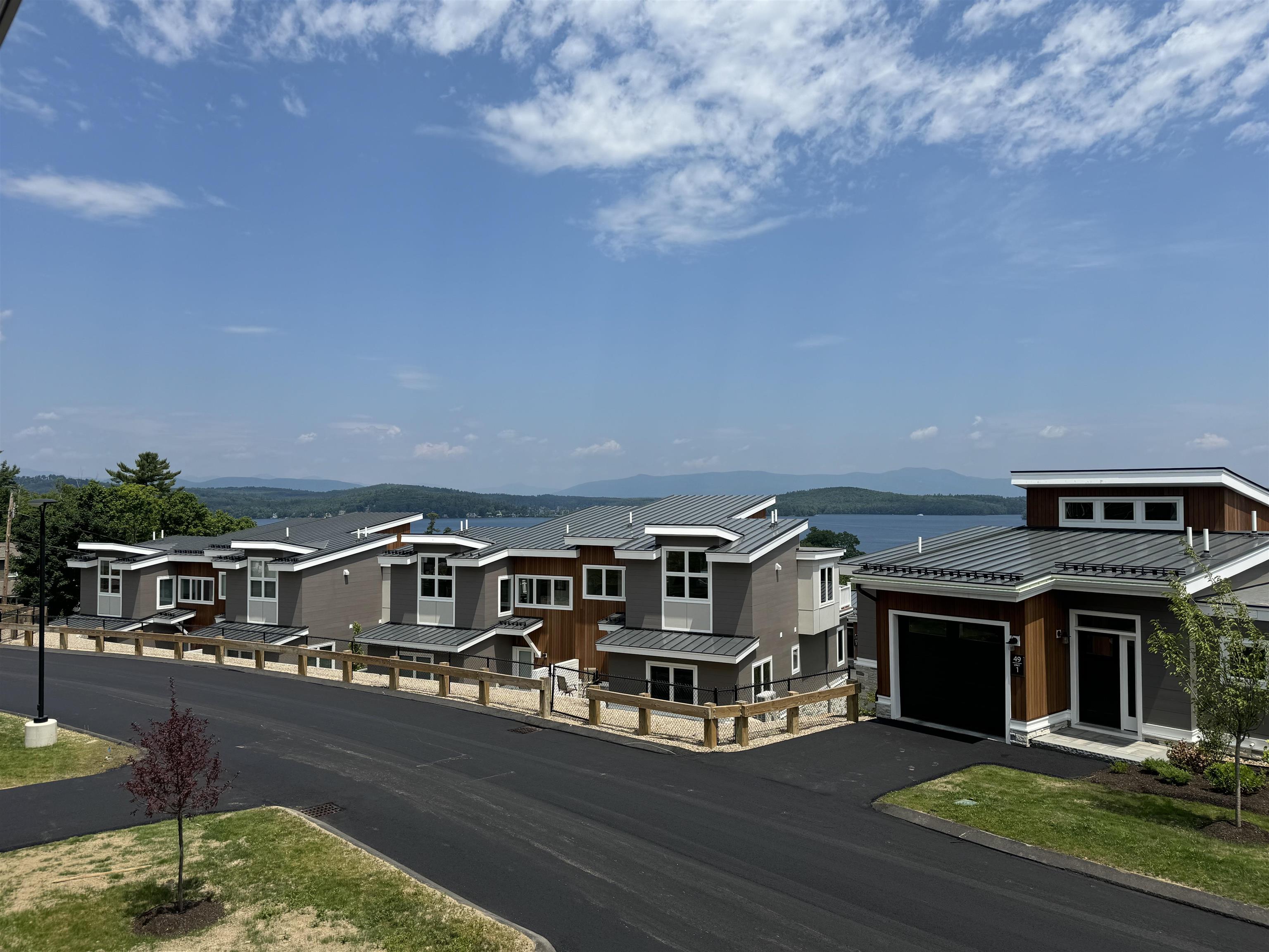 28 Vantage Point Drive 1
