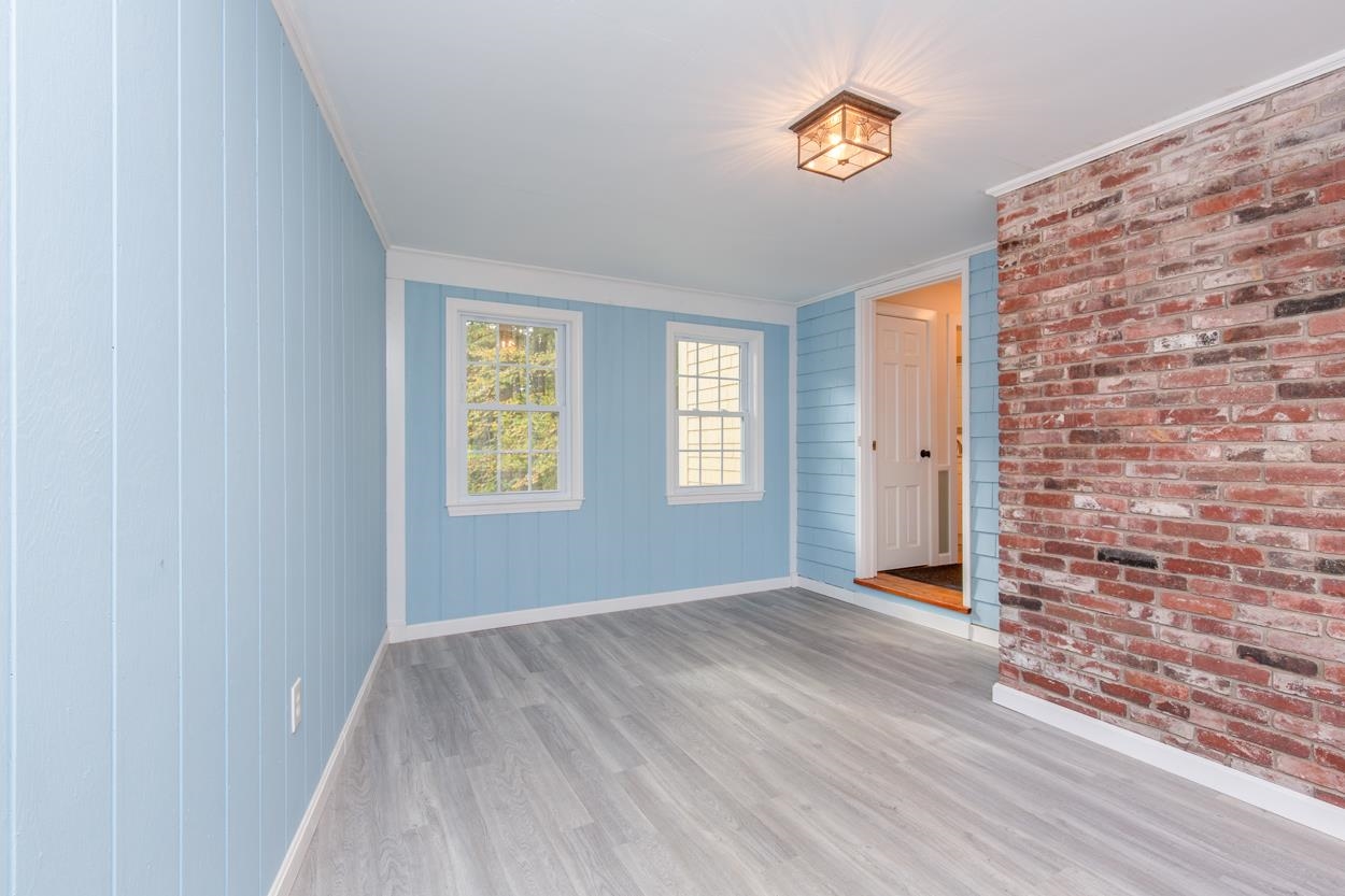 Bow, New Hampshire 03304, United States, 4 Bedrooms Bedrooms, ,3 BathroomsBathrooms,Residential,Pending,37262