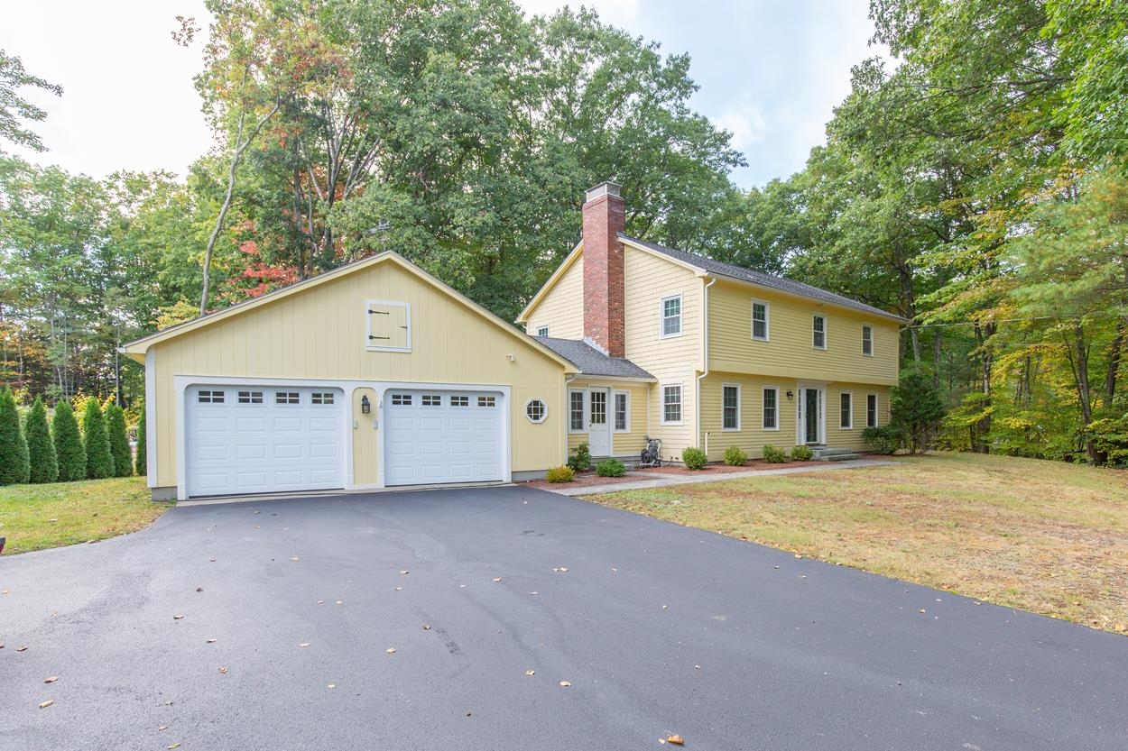 Bow, New Hampshire 03304, United States, 4 Bedrooms Bedrooms, ,3 BathroomsBathrooms,Residential,Pending,37262