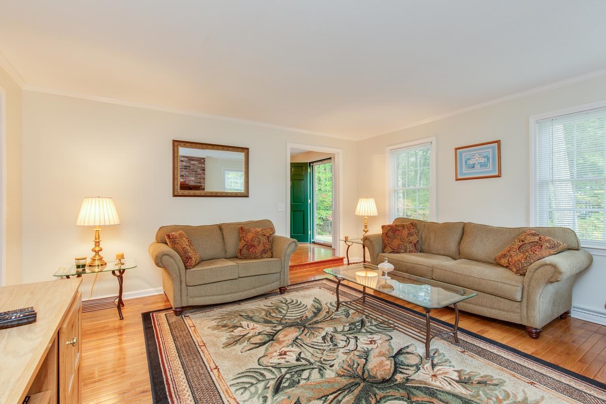 Bow, New Hampshire 03304, United States, 4 Bedrooms Bedrooms, ,3 BathroomsBathrooms,Residential,Pending,37262