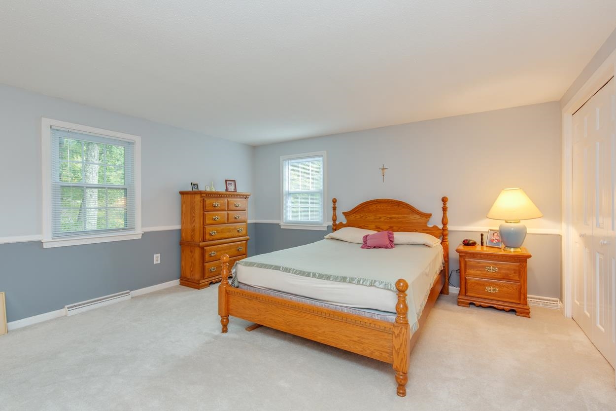 Bow, New Hampshire 03304, United States, 4 Bedrooms Bedrooms, ,3 BathroomsBathrooms,Residential,Pending,37262