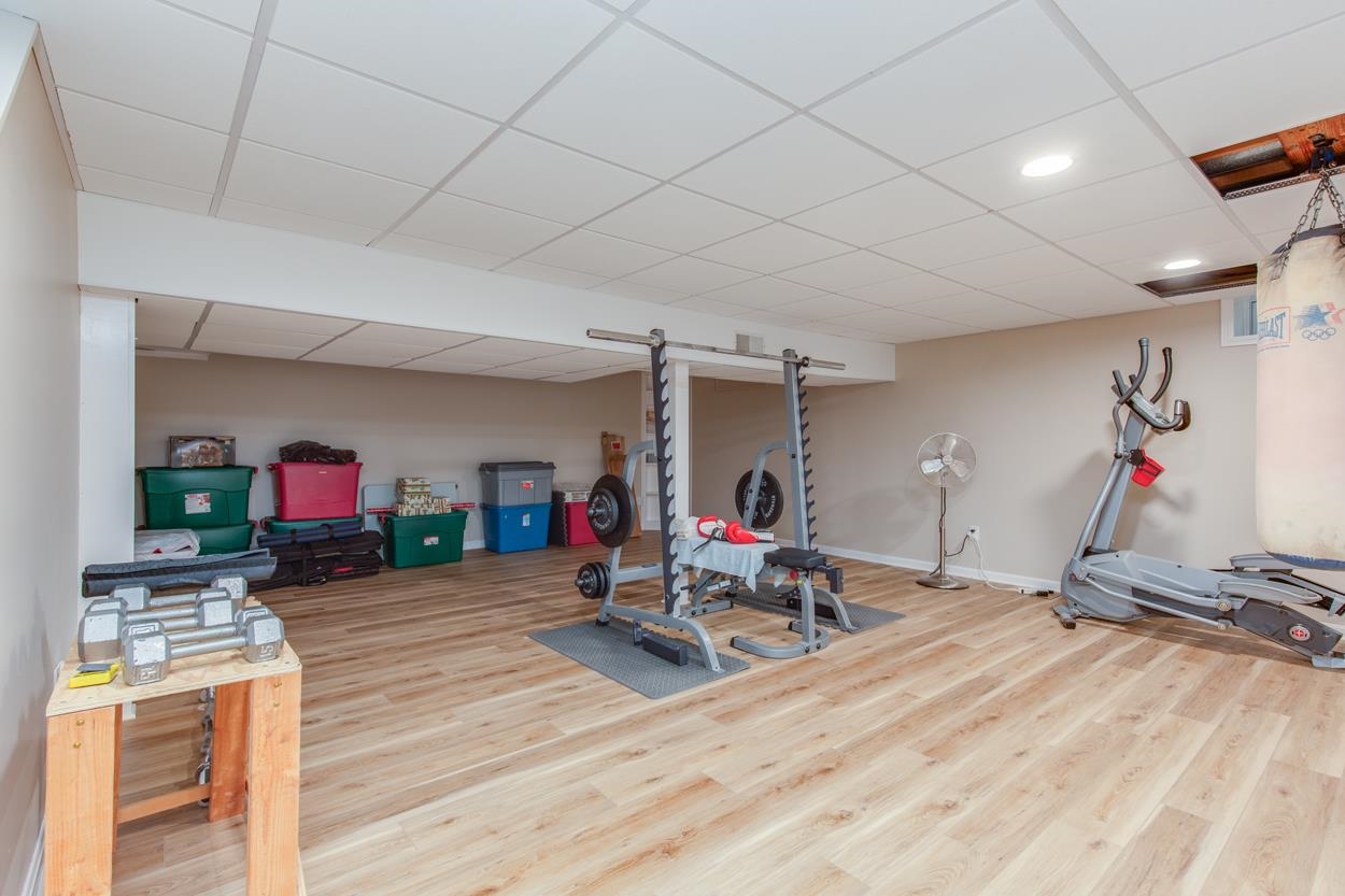 Bow, New Hampshire 03304, United States, 4 Bedrooms Bedrooms, ,3 BathroomsBathrooms,Residential,Pending,37262