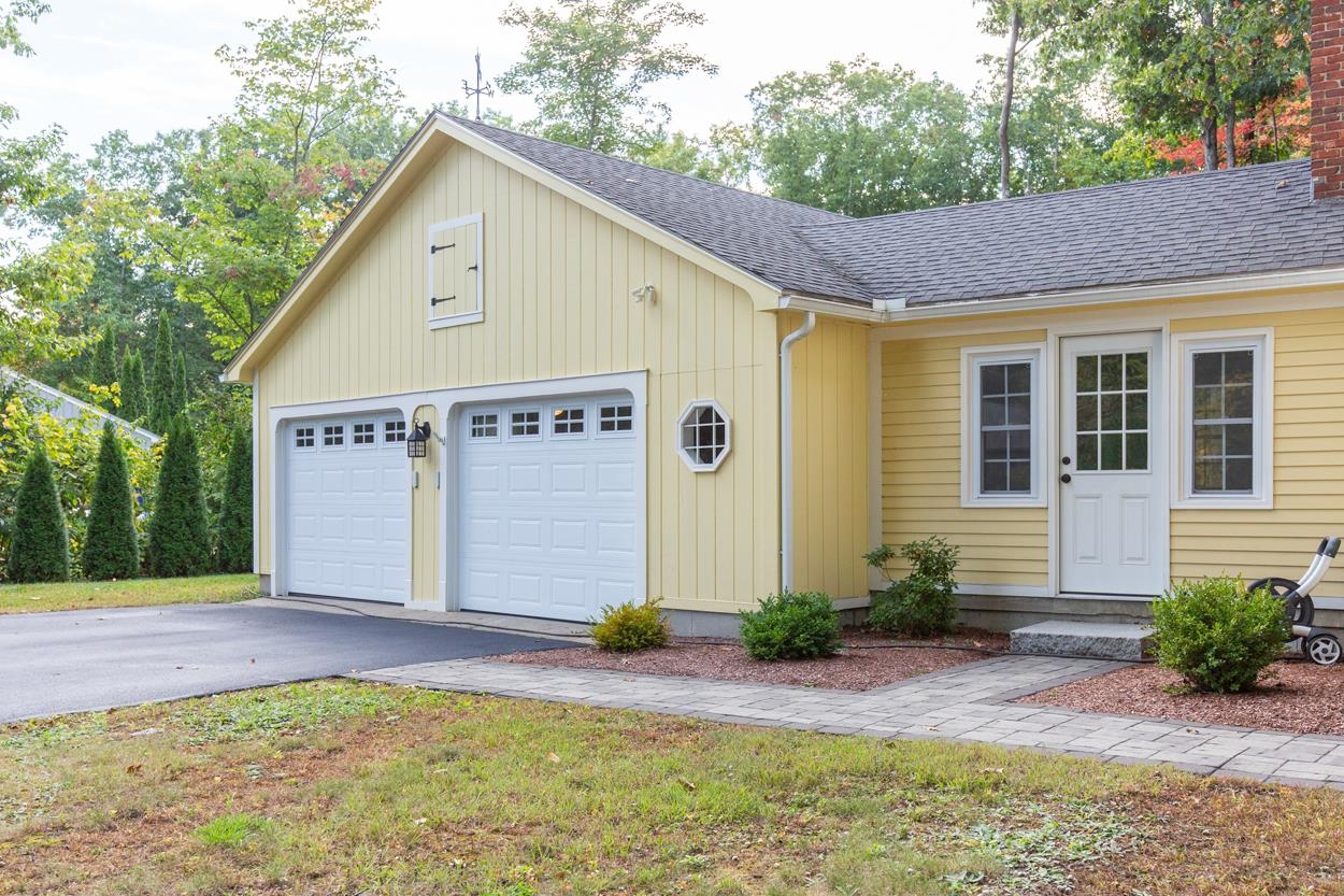 Bow, New Hampshire 03304, United States, 4 Bedrooms Bedrooms, ,3 BathroomsBathrooms,Residential,Pending,37262