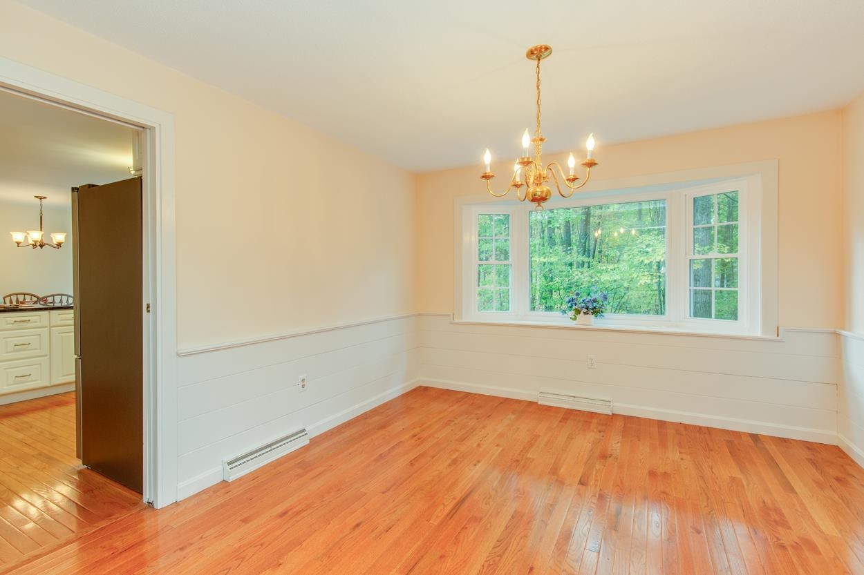 Bow, New Hampshire 03304, United States, 4 Bedrooms Bedrooms, ,3 BathroomsBathrooms,Residential,Pending,37262