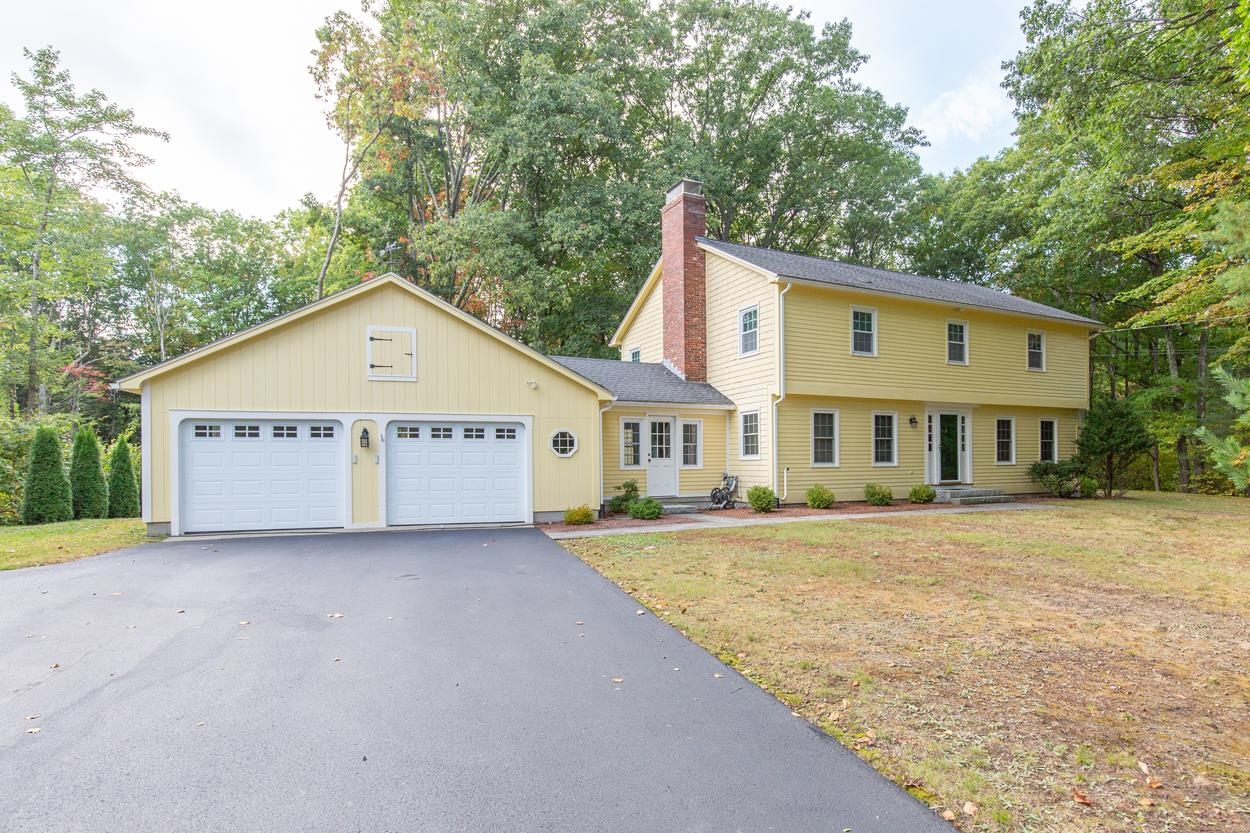 Bow, New Hampshire 03304, United States, 4 Bedrooms Bedrooms, ,3 BathroomsBathrooms,Residential,Pending,37262