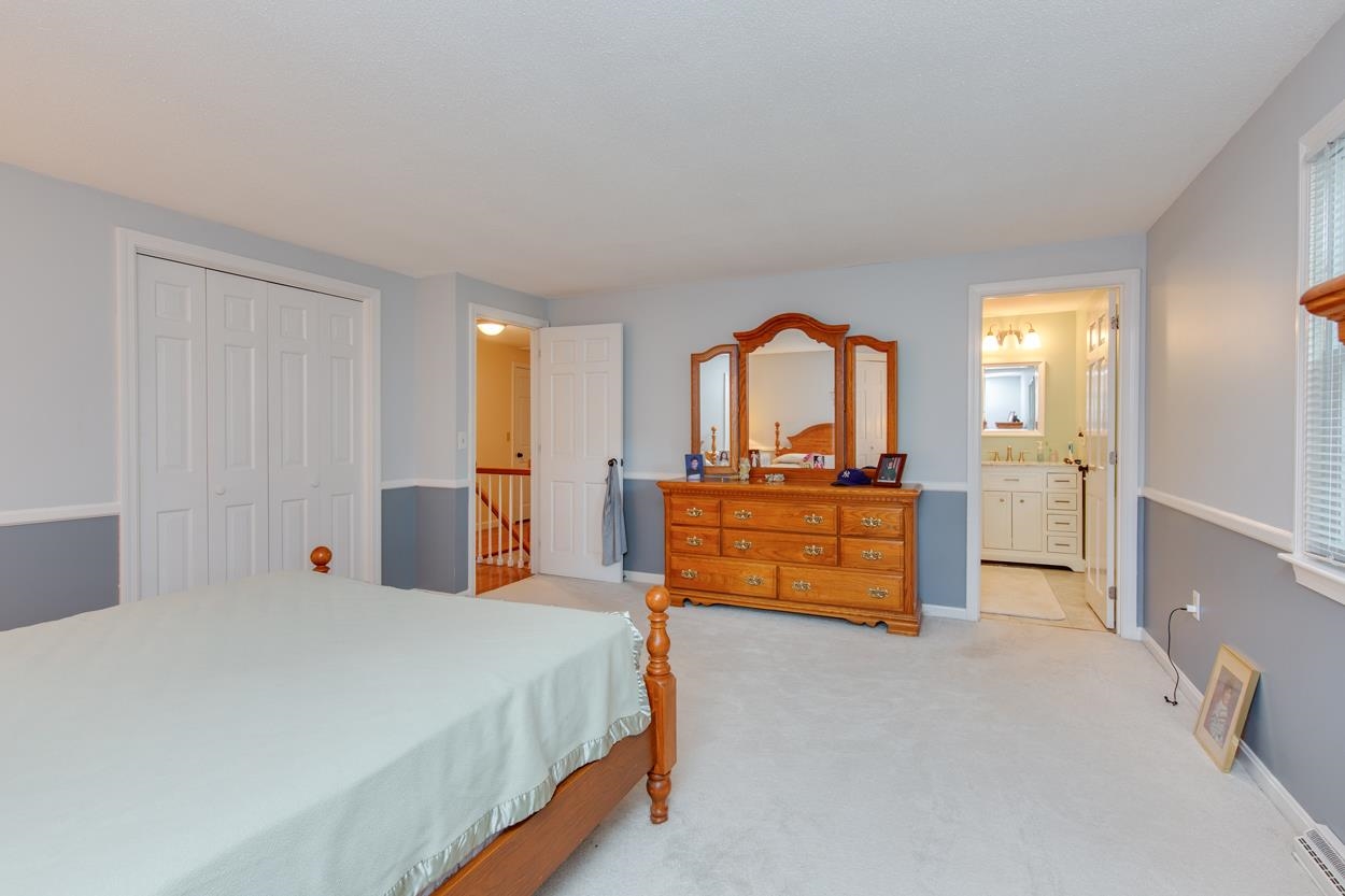 Bow, New Hampshire 03304, United States, 4 Bedrooms Bedrooms, ,3 BathroomsBathrooms,Residential,Pending,37262