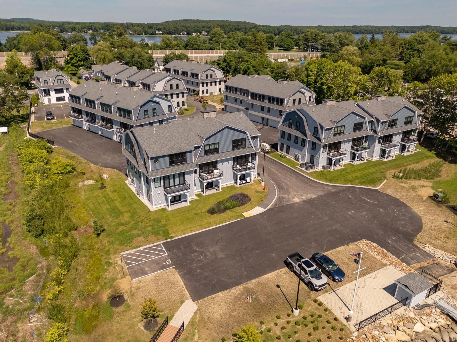 25 LITTLE BAY Drive