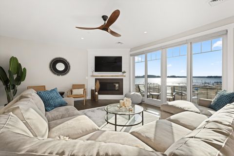 25 LITTLE BAY Drive Dover NH 03820