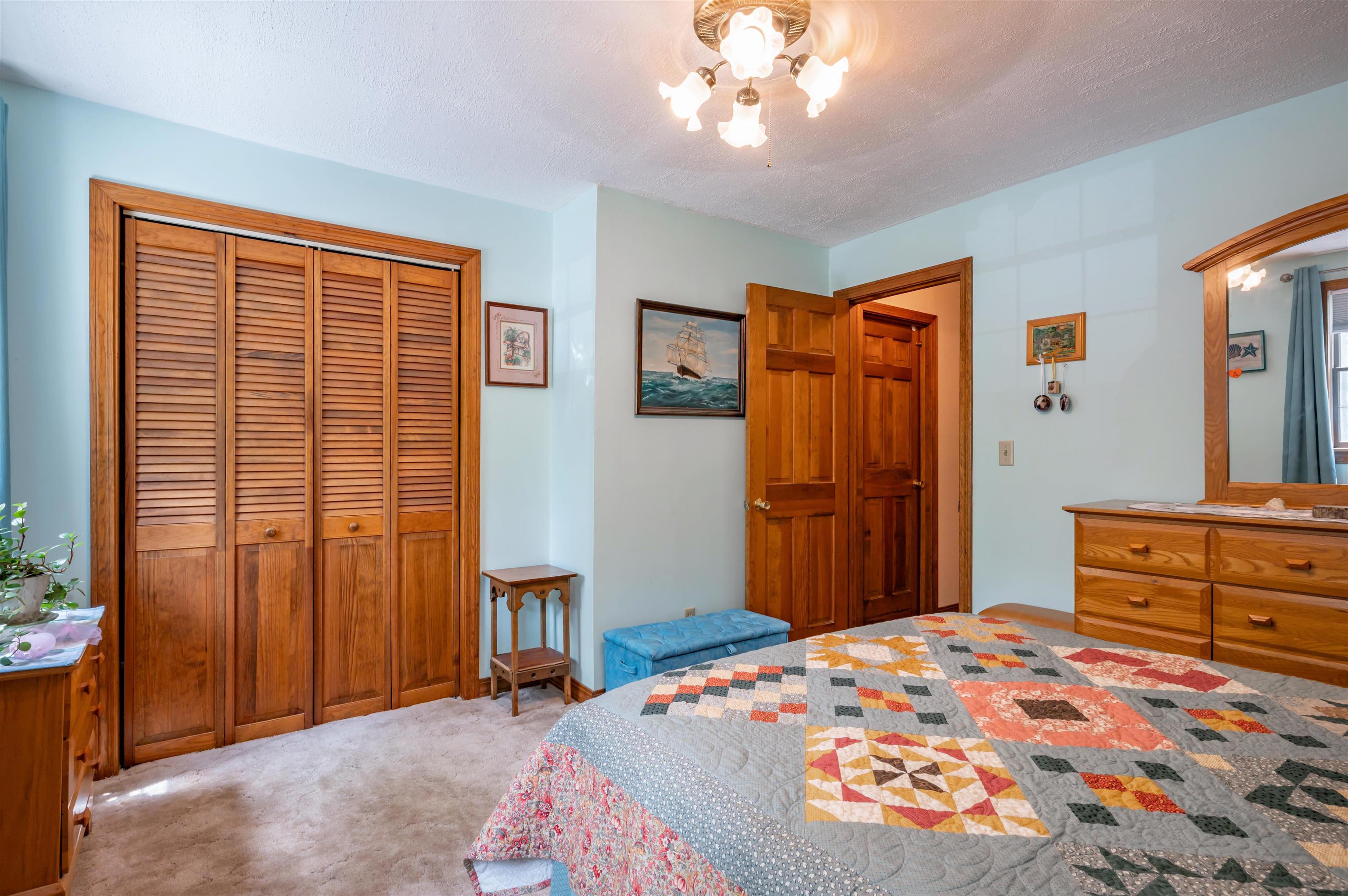 Milford, New Hampshire 03055, United States, 3 Bedrooms Bedrooms, ,2 BathroomsBathrooms,Residential,Pending,189649