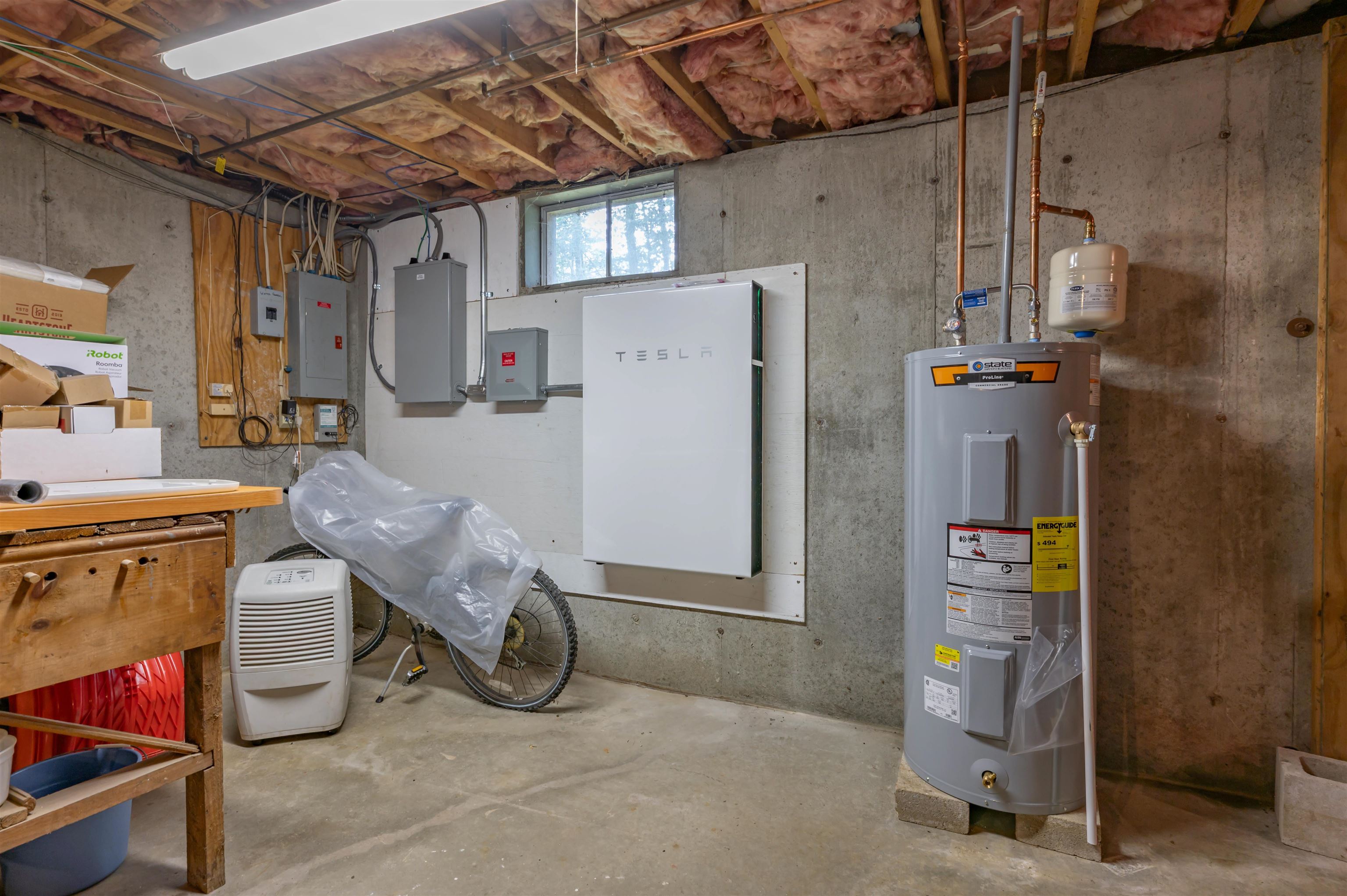 Milford, New Hampshire 03055, United States, 3 Bedrooms Bedrooms, ,2 BathroomsBathrooms,Residential,Pending,189649