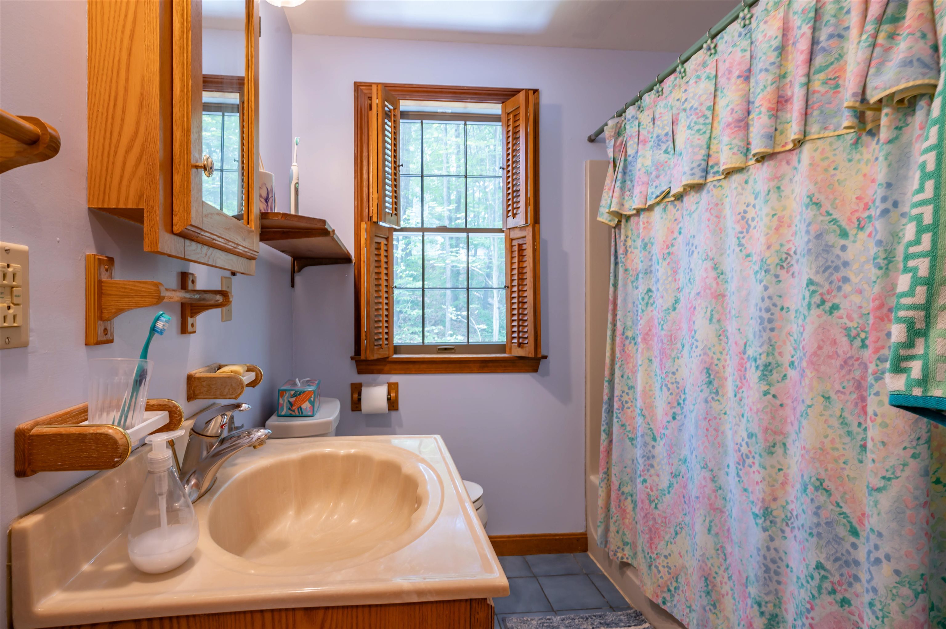 Milford, New Hampshire 03055, United States, 3 Bedrooms Bedrooms, ,2 BathroomsBathrooms,Residential,Pending,189649