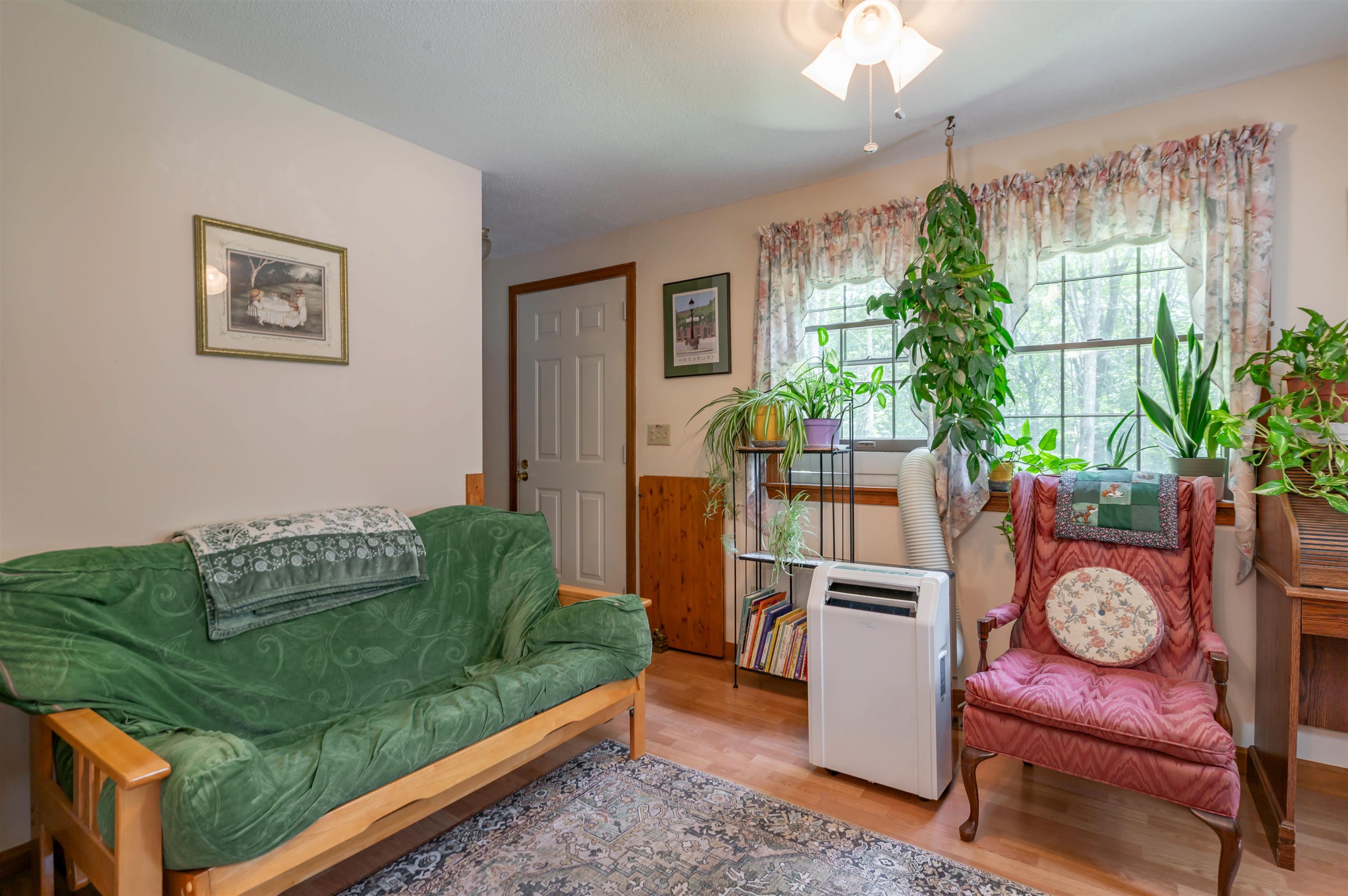 Milford, New Hampshire 03055, United States, 3 Bedrooms Bedrooms, ,2 BathroomsBathrooms,Residential,Pending,189649