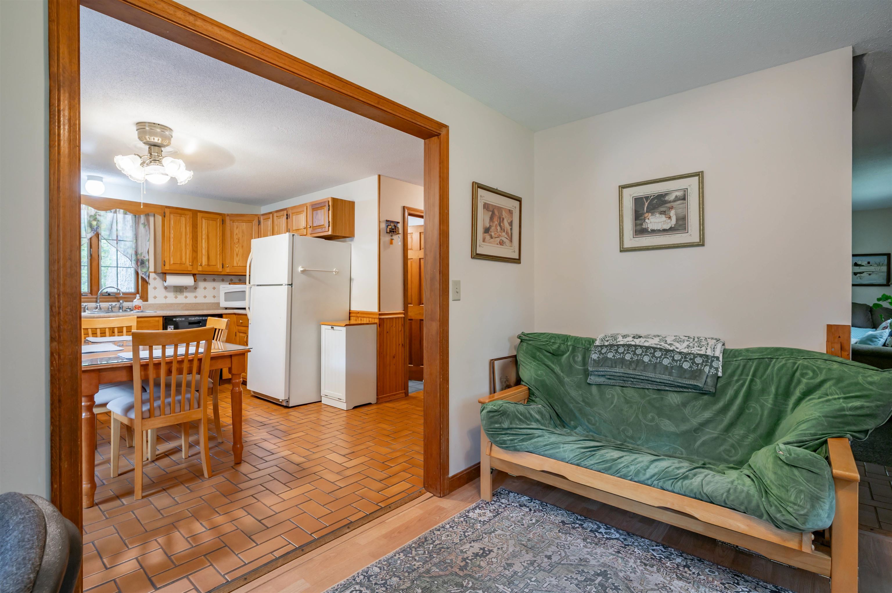 Milford, New Hampshire 03055, United States, 3 Bedrooms Bedrooms, ,2 BathroomsBathrooms,Residential,Pending,189649