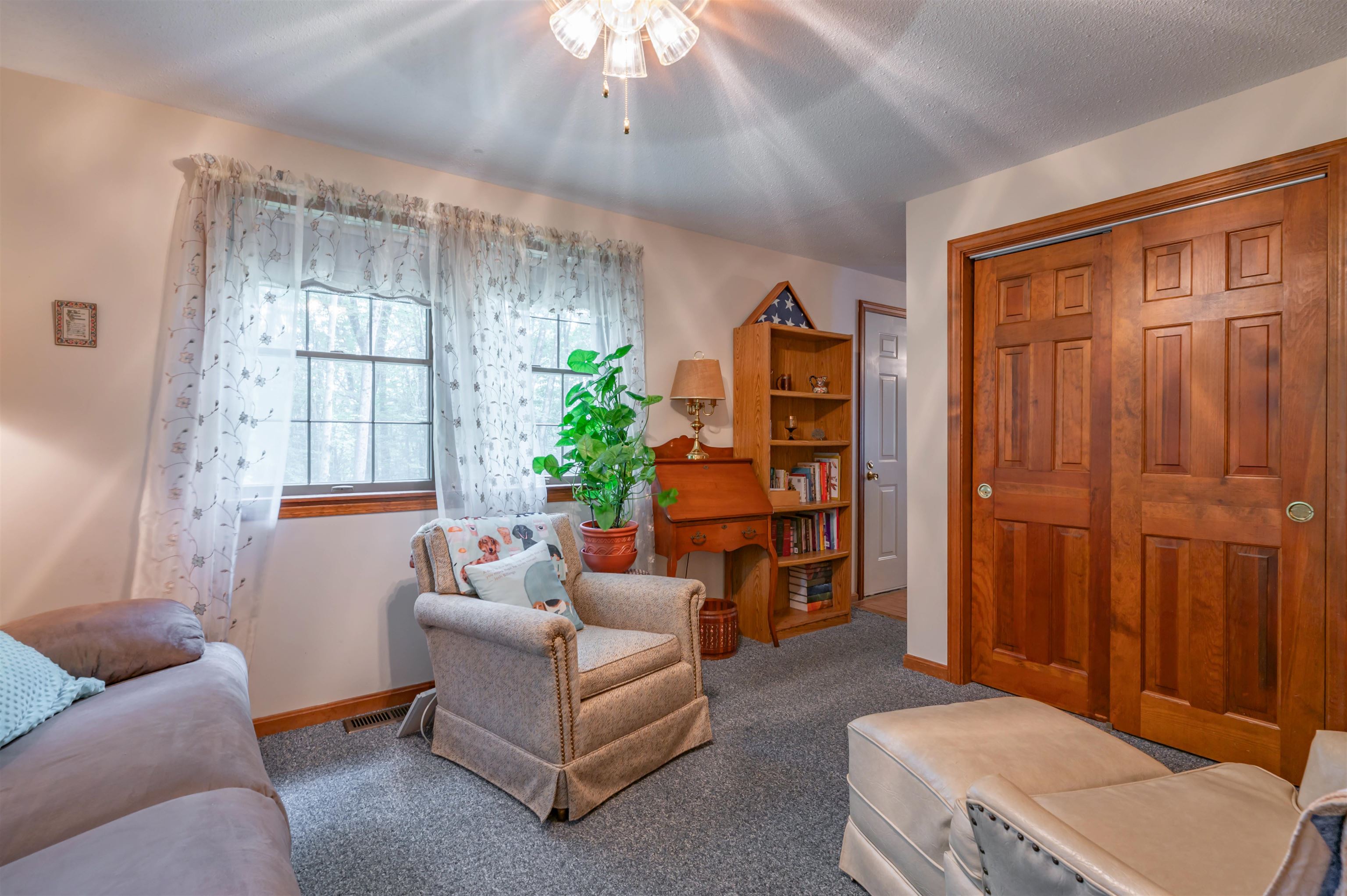 Milford, New Hampshire 03055, United States, 3 Bedrooms Bedrooms, ,2 BathroomsBathrooms,Residential,Pending,189649