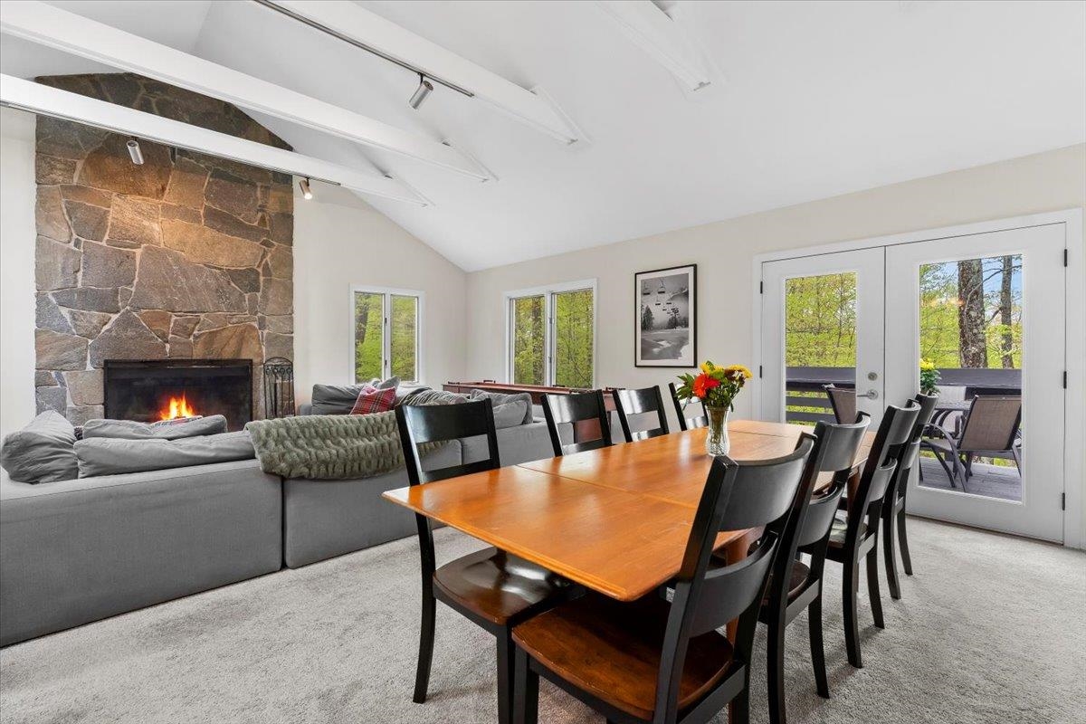 6 Roundtree Road