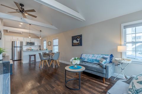 17 Kentville Terrace Hampton NH 03842