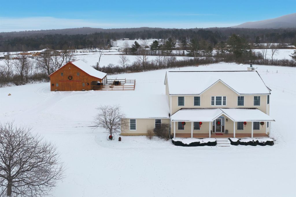 Photo of 217 Airport Road, Haverhill, NH 03774 (MLS # 5072085)