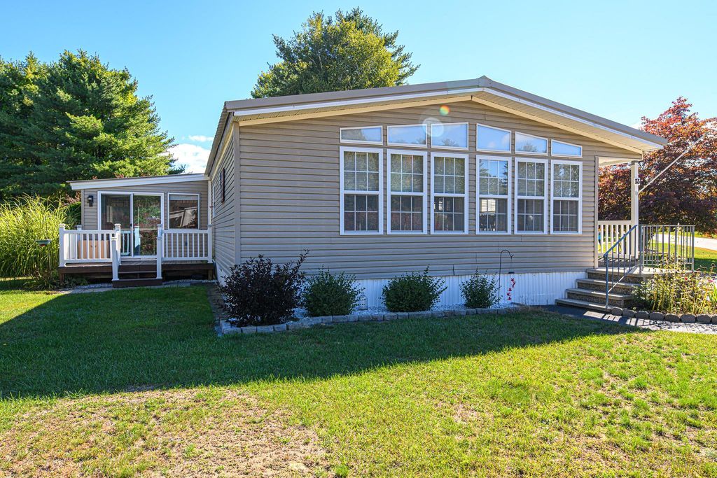 Photo of 13 Dockside Lane, Rochester, NH 03867 (MLS # 5062370)