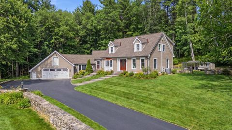 Photo of 166 Londonderry Road, Windham, NH 03087 (MLS # 5085018)