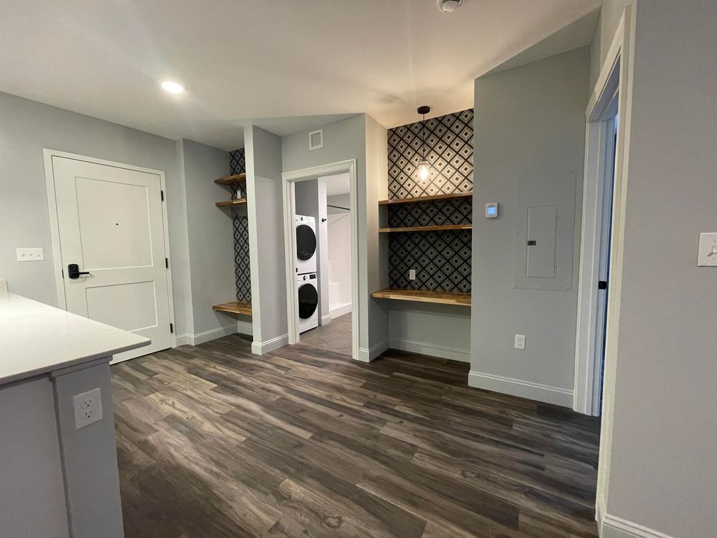 Photo of 25 Lowell Street #312, Manchester, NH 03101 (MLS # 5081627)