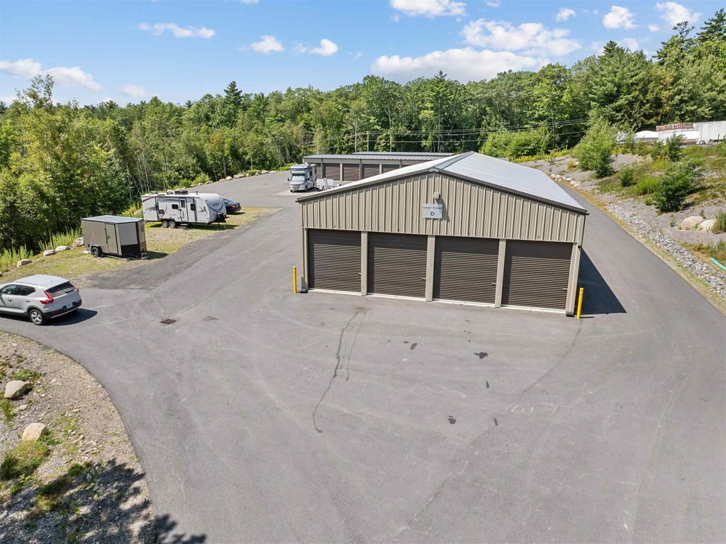 Photo of 30 Waterford Place, Laconia, NH 03246 (MLS # 5057094)