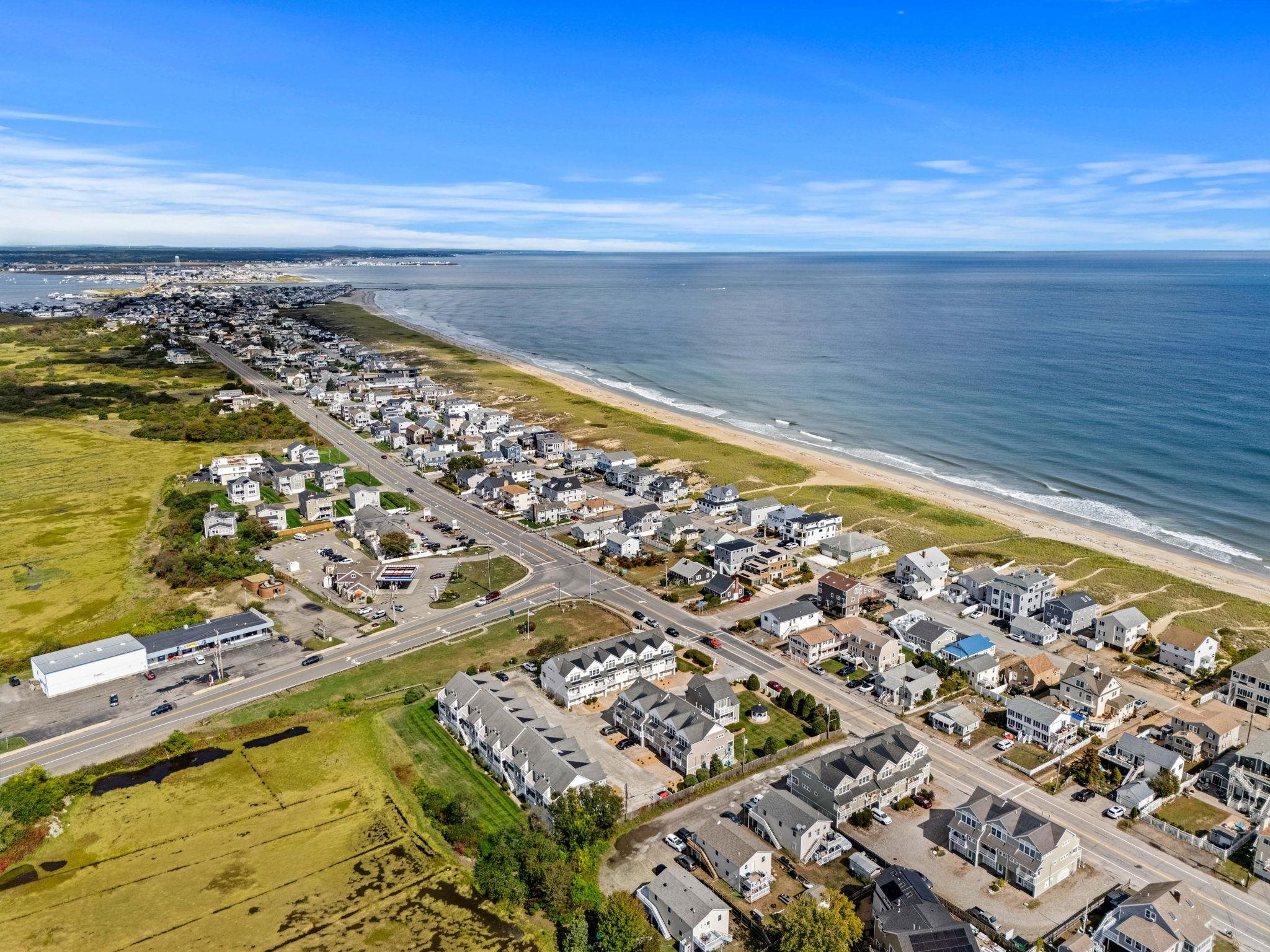 595 North End Boulevard 2