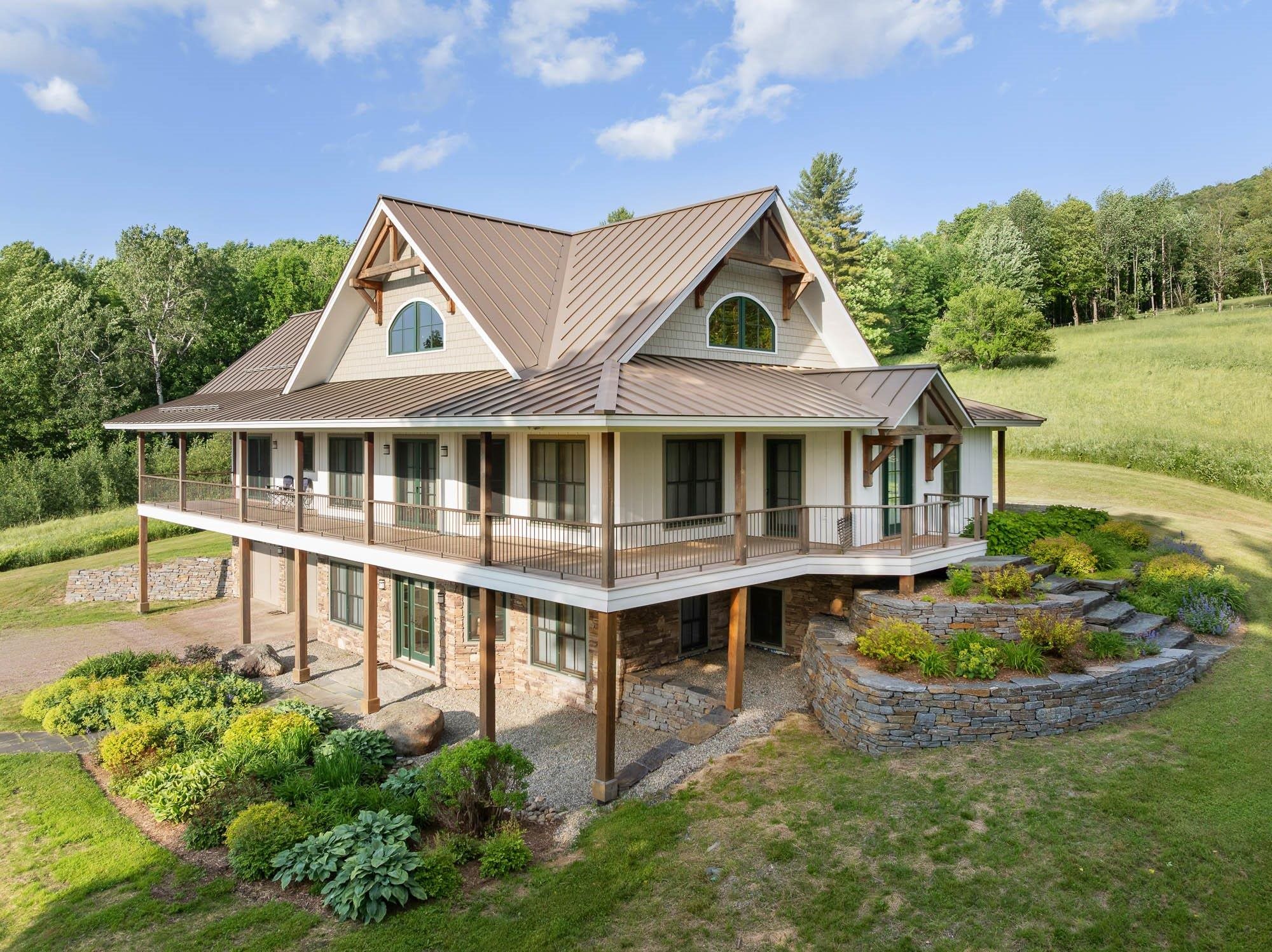 1201 Common Road