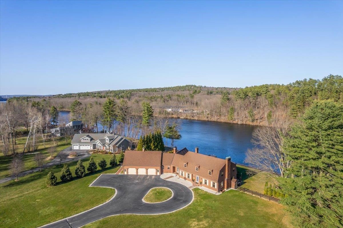 7 Meadowcrest Road