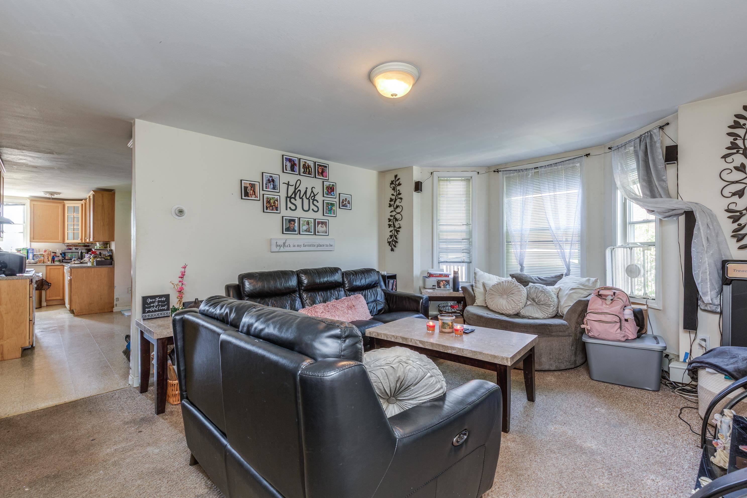 Manchester, New Hampshire 03103, United States, 9 Bedrooms Bedrooms, ,3 BathroomsBathrooms,Residential,Active,197556