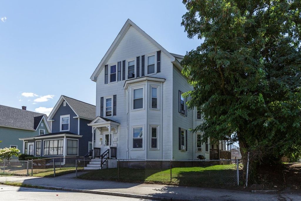 Photo of 567 Cedar Street, Manchester, NH 03103 (MLS # 5058200)