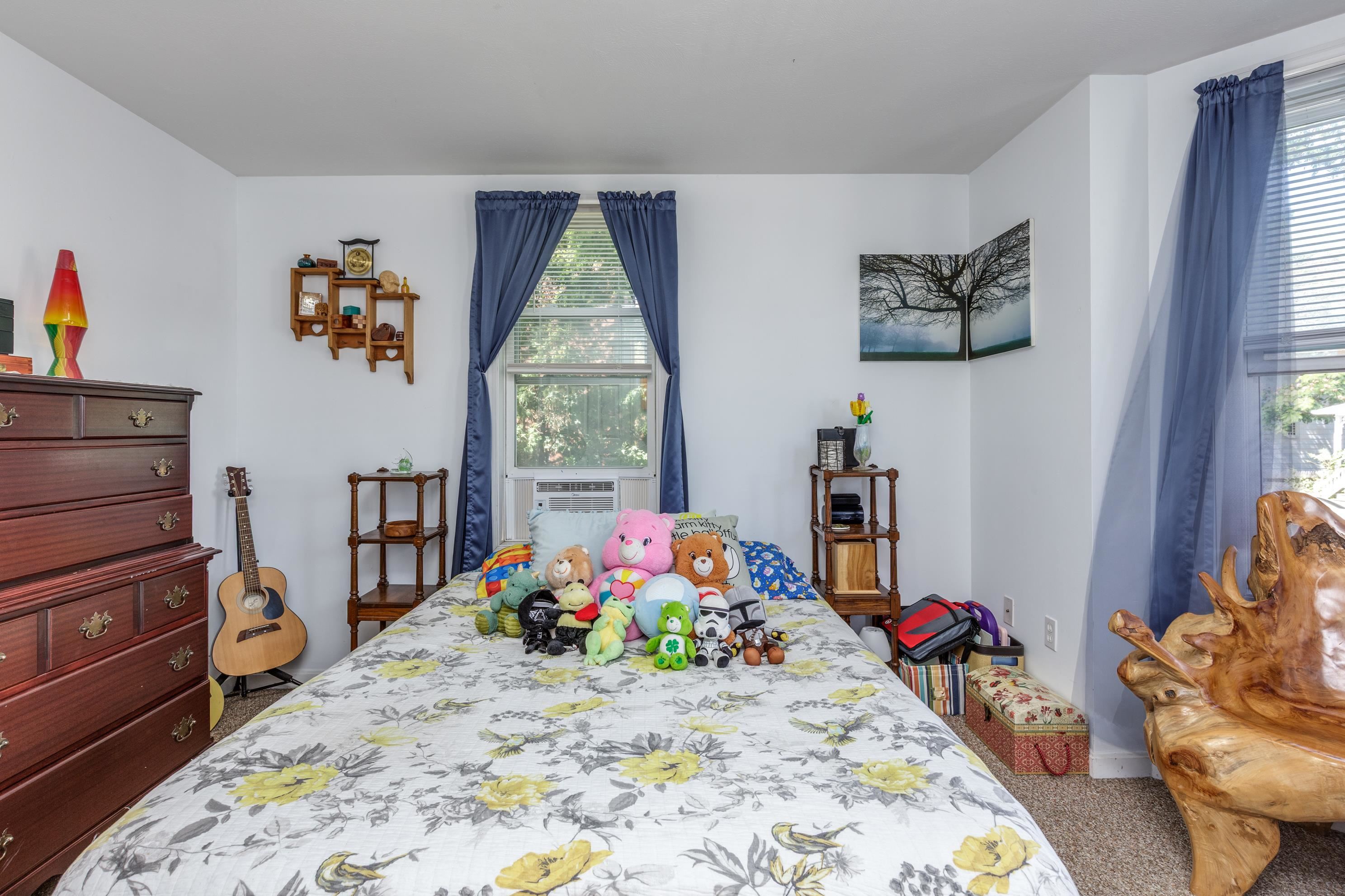 Manchester, New Hampshire 03103, United States, 9 Bedrooms Bedrooms, ,3 BathroomsBathrooms,Residential,Active,197556