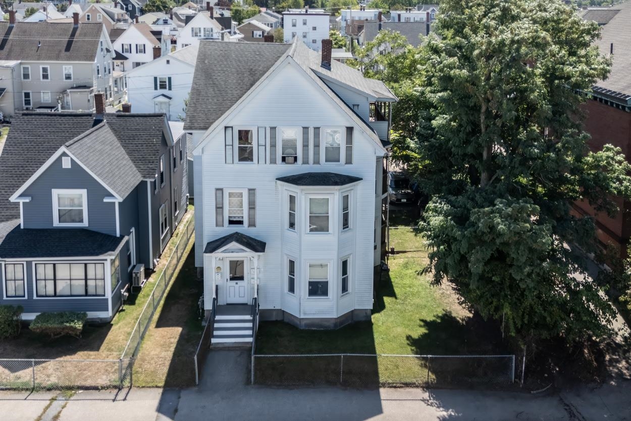 Manchester, New Hampshire 03103, United States, 9 Bedrooms Bedrooms, ,3 BathroomsBathrooms,Residential,Active,197556