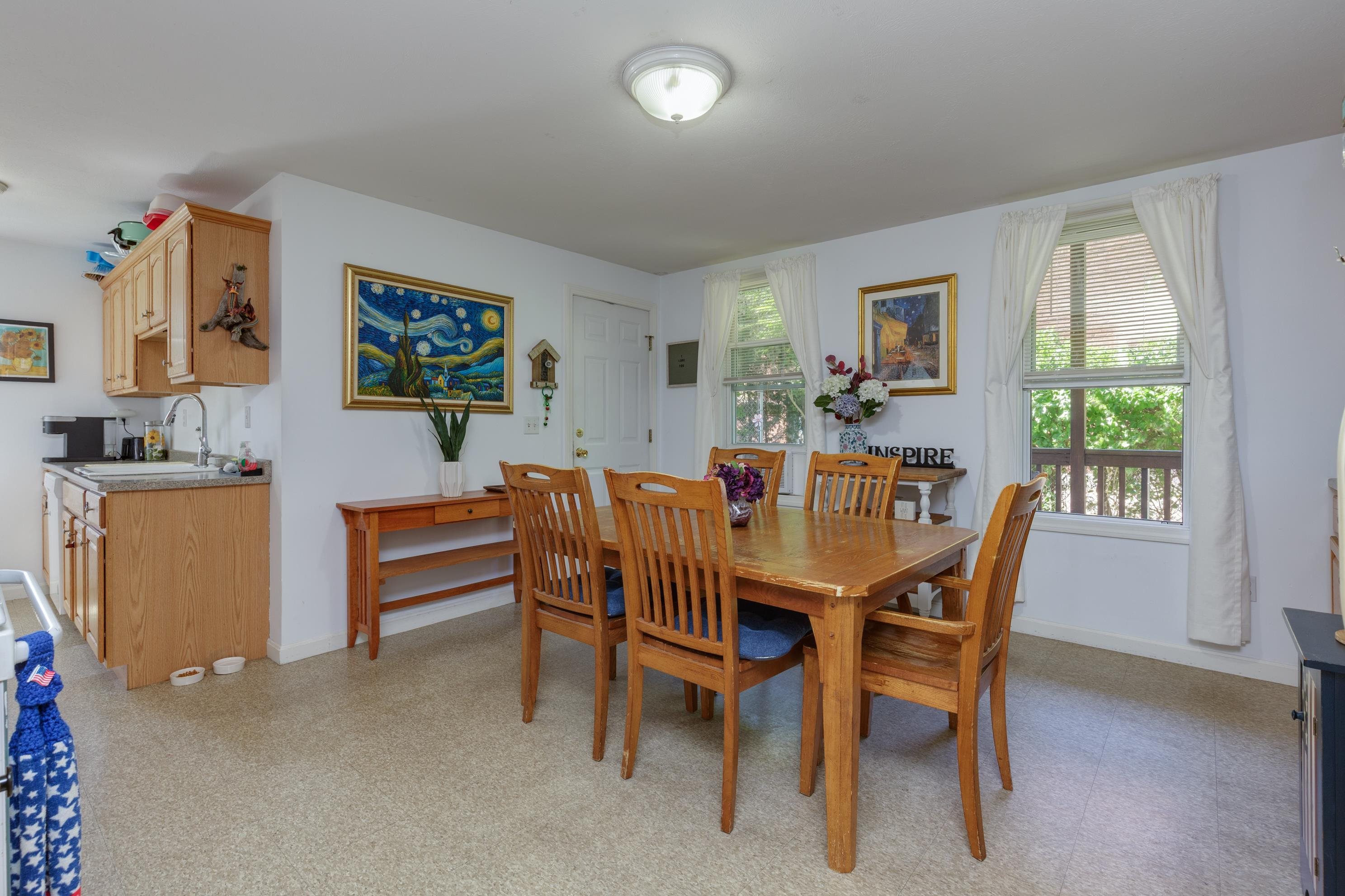 Manchester, New Hampshire 03103, United States, 9 Bedrooms Bedrooms, ,3 BathroomsBathrooms,Residential,Active,197556