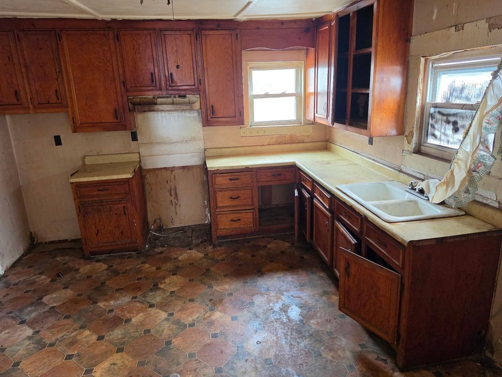 Photo of 3335 Chesley Street, Concord, NH 03301 (MLS # 5084859)