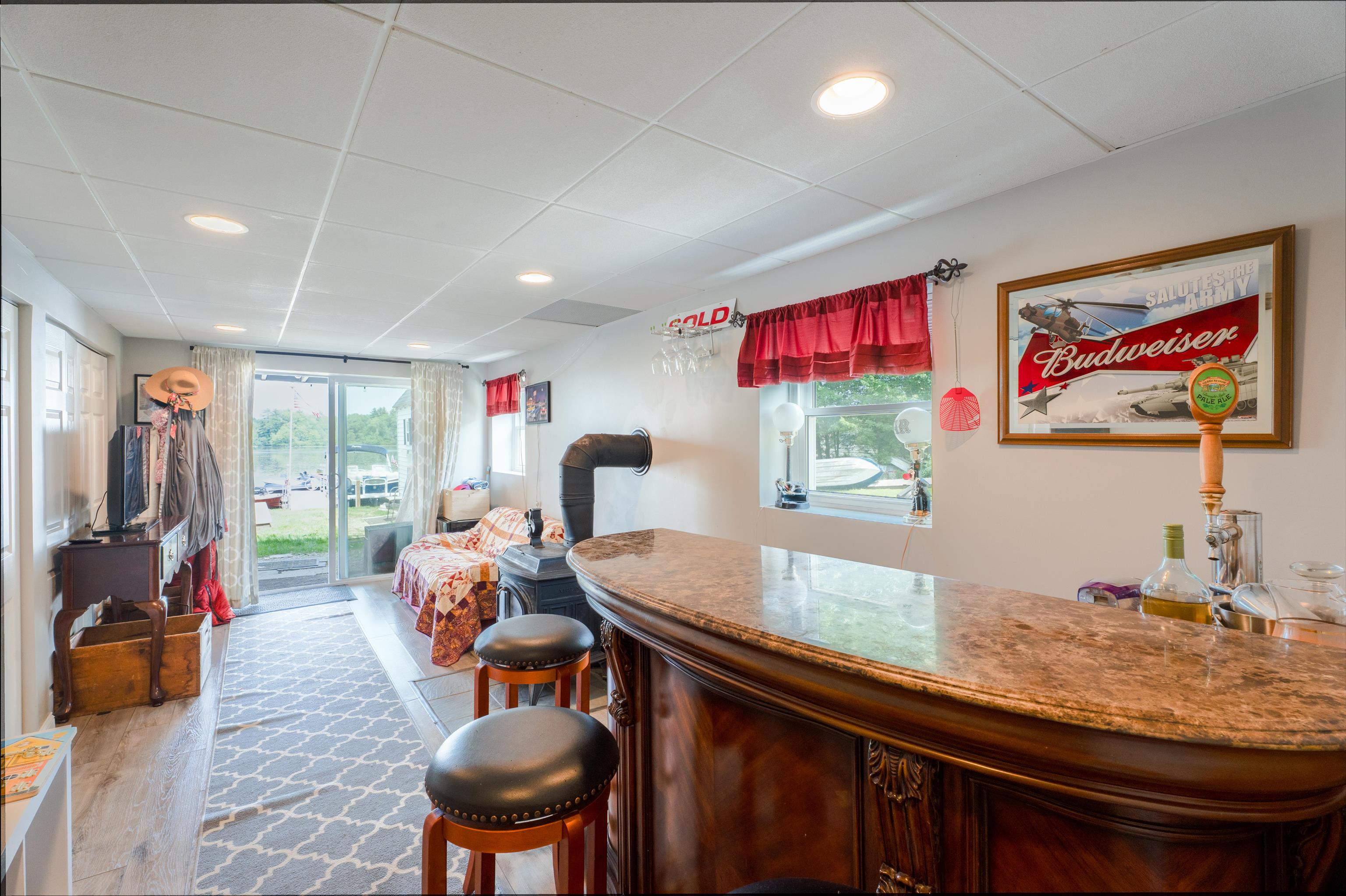 Kingston, New Hampshire 03848, United States, 3 Bedrooms Bedrooms, ,2 BathroomsBathrooms,Residential,Active,149191