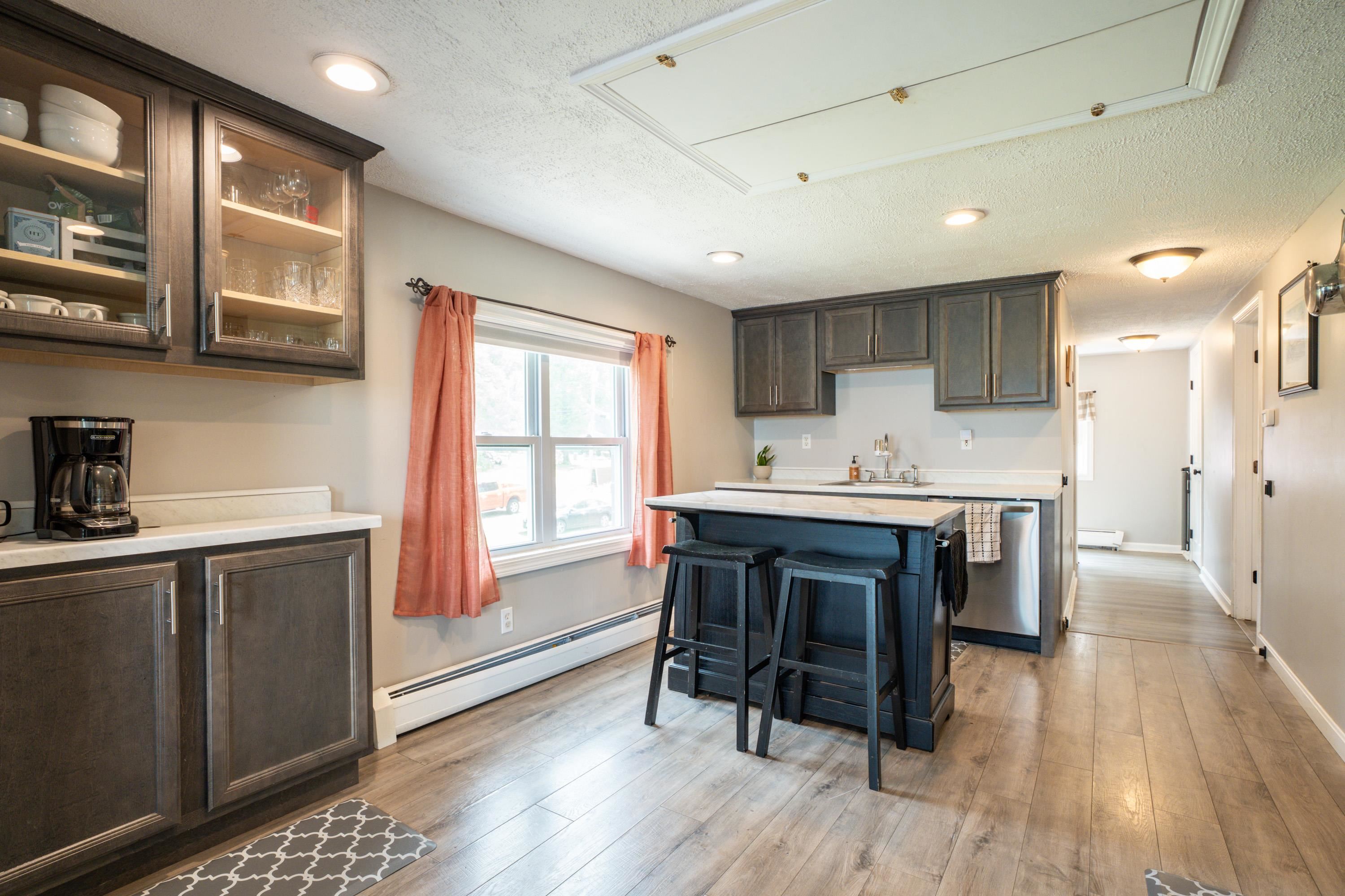 Kingston, New Hampshire 03848, United States, 3 Bedrooms Bedrooms, ,2 BathroomsBathrooms,Residential,Active,149191