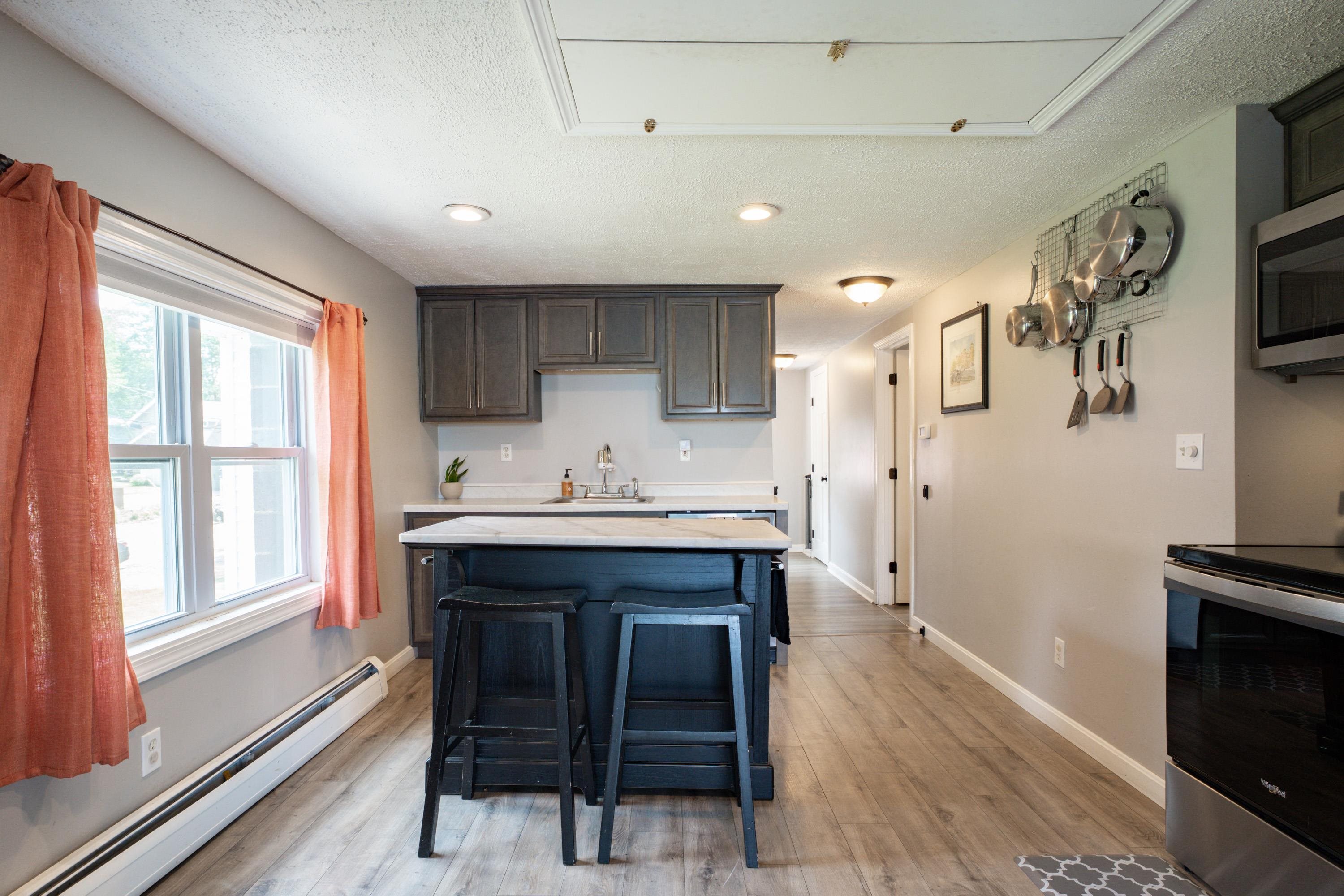 Kingston, New Hampshire 03848, United States, 3 Bedrooms Bedrooms, ,2 BathroomsBathrooms,Residential,Active,149191