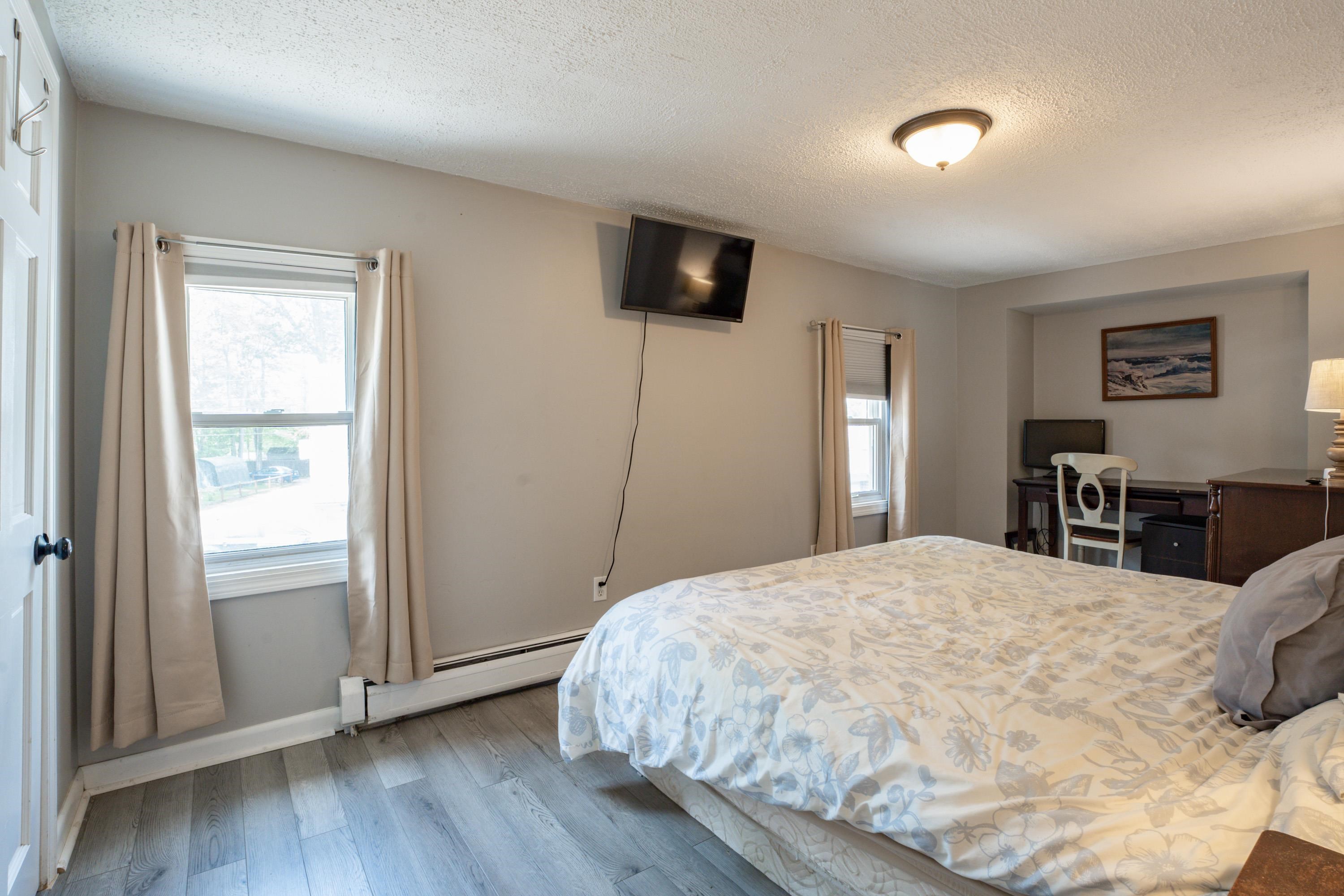 Kingston, New Hampshire 03848, United States, 3 Bedrooms Bedrooms, ,2 BathroomsBathrooms,Residential,Active,149191