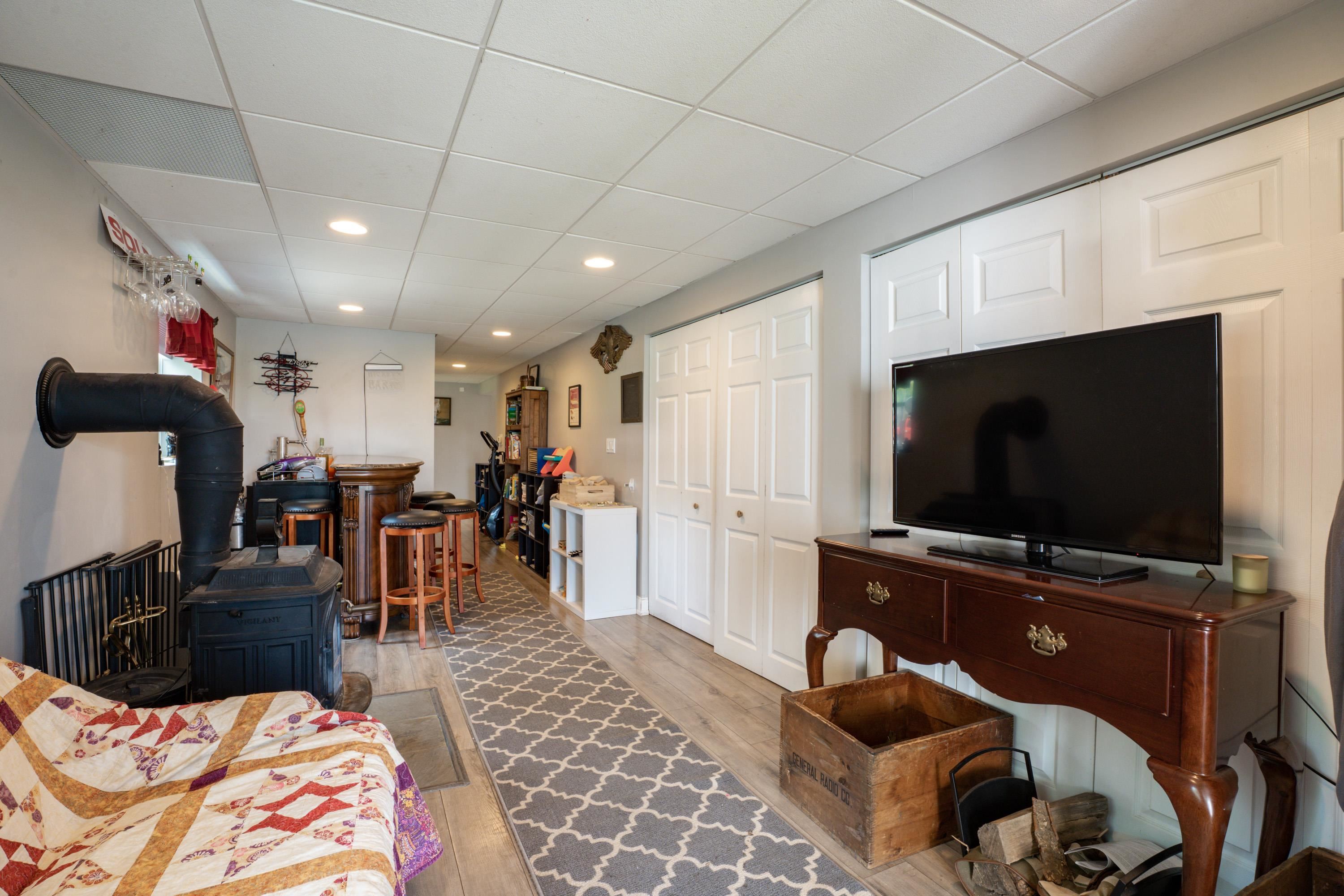 Kingston, New Hampshire 03848, United States, 3 Bedrooms Bedrooms, ,2 BathroomsBathrooms,Residential,Active,149191