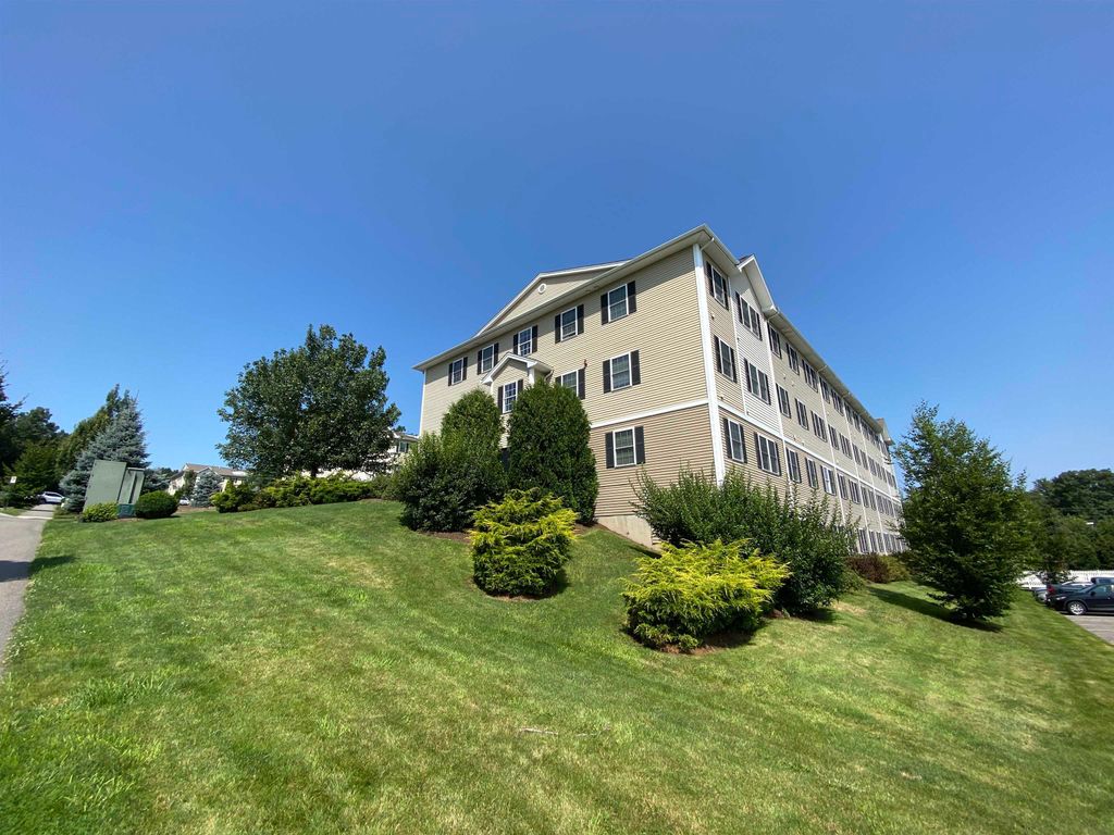Photo of 30 Sentinel Court #308, Manchester, NH 03104 (MLS # 5084031)