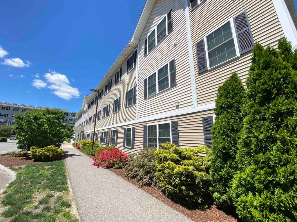 Photo of 30 Sentinel Court #308, Manchester, NH 03104 (MLS # 5084031)