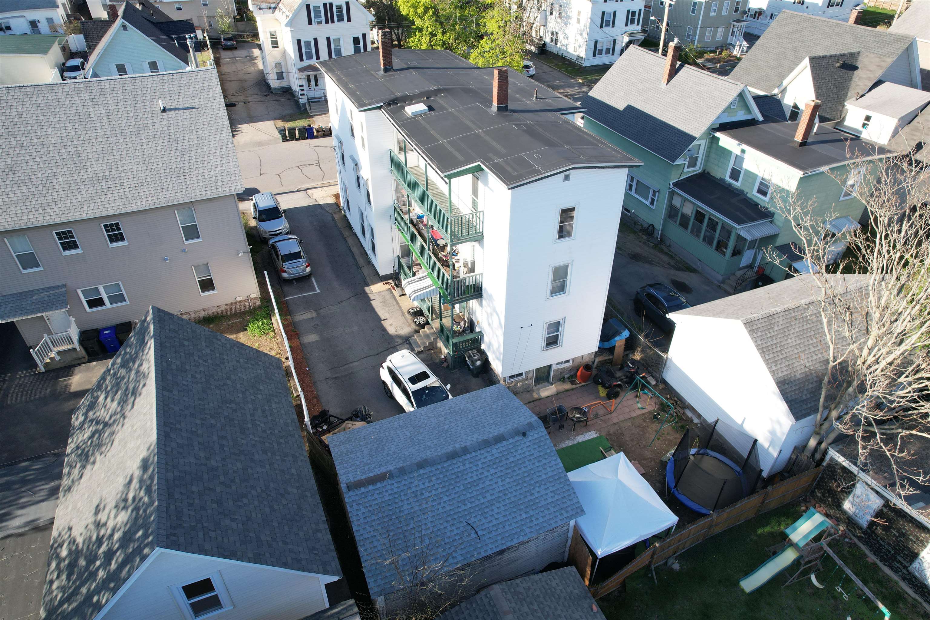 413 Merrimack Street