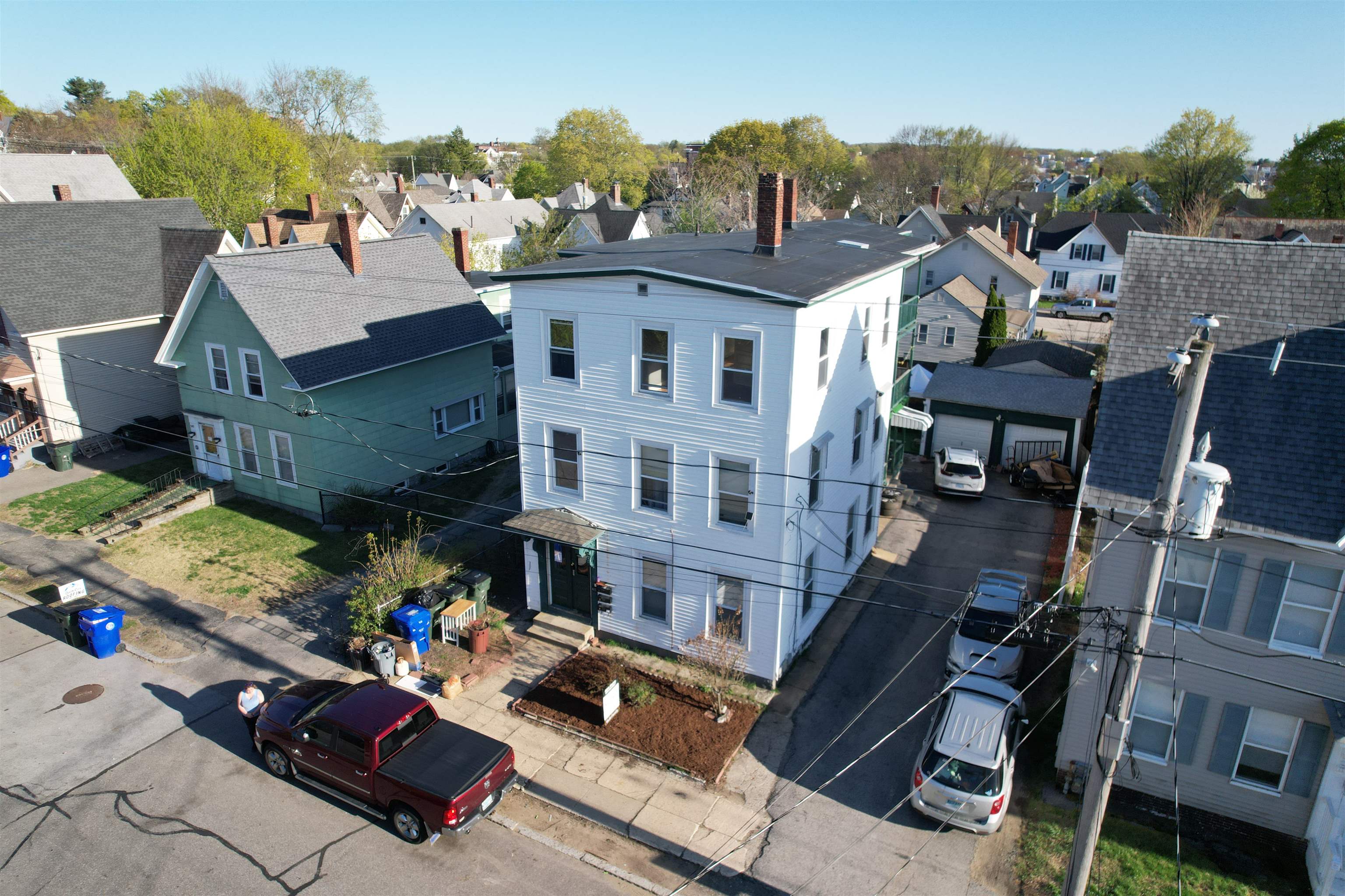413 Merrimack Street