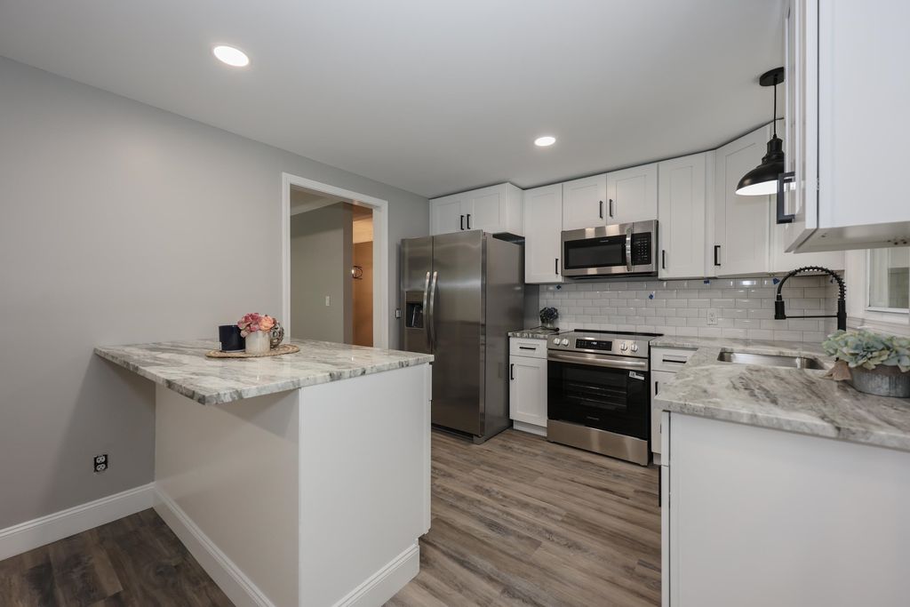 Photo of 877 St Johnsbury Road, Littleton, NH 03561 (MLS # 5063605)