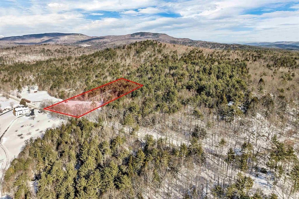 Photo of 7 Eastern District Road #7, Danbury, NH 03230 (MLS # 5058735)