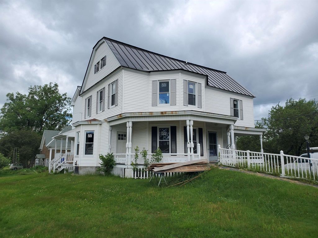 Photo of 17 Canaan Street #2, Canaan, NH 03741 (MLS # 5069074)