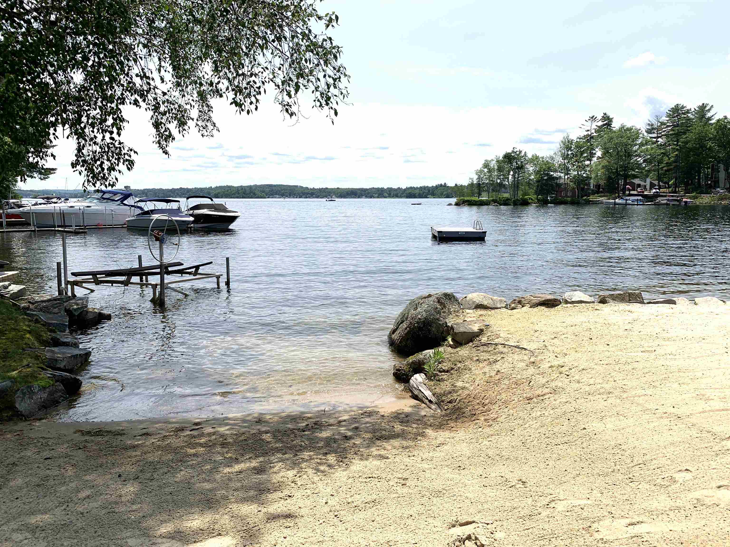 556 Weirs Boulevard 1