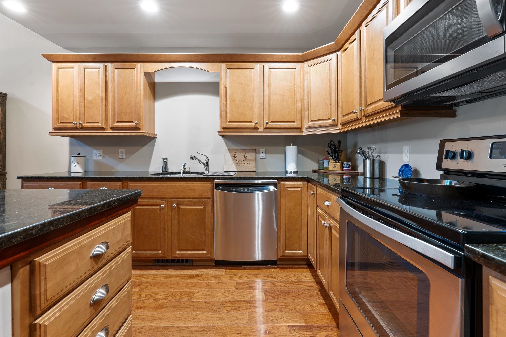 18 Mount Major Highway 6