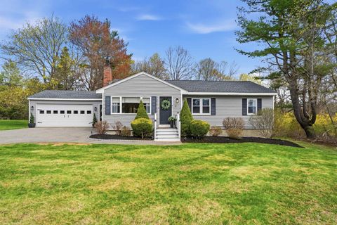 Photo of 9 Scottsdale Road, Atkinson, NH 03811 (MLS # 5085752)