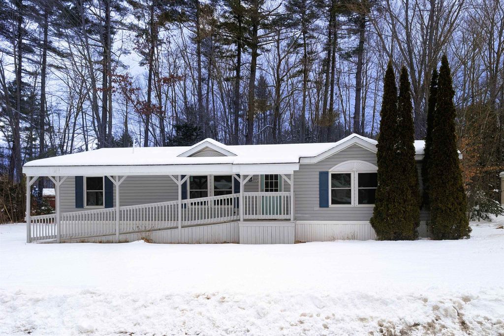 Photo of 74 Lamplighter Drive, Conway, NH 03818 (MLS # 5038345)